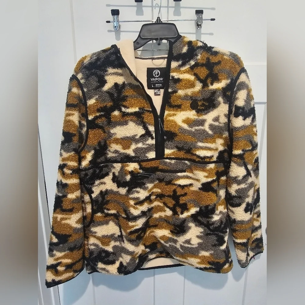 Vapor Elemental Wear Camo Sherpa Fleece Hoodie Pullover – Men’s Size L